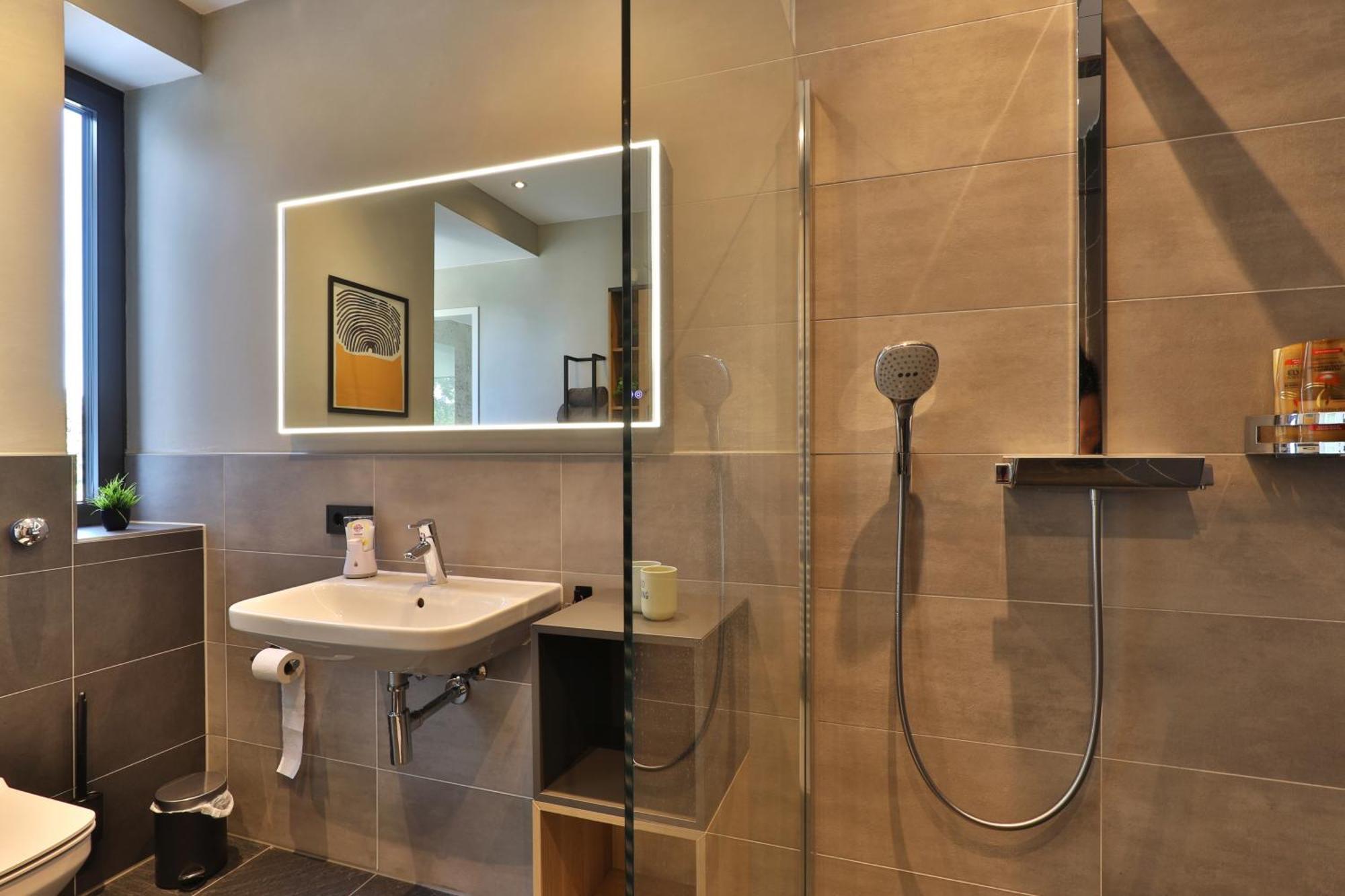 Moderne Studio-Wohnung Gersthofen Buitenkant foto
